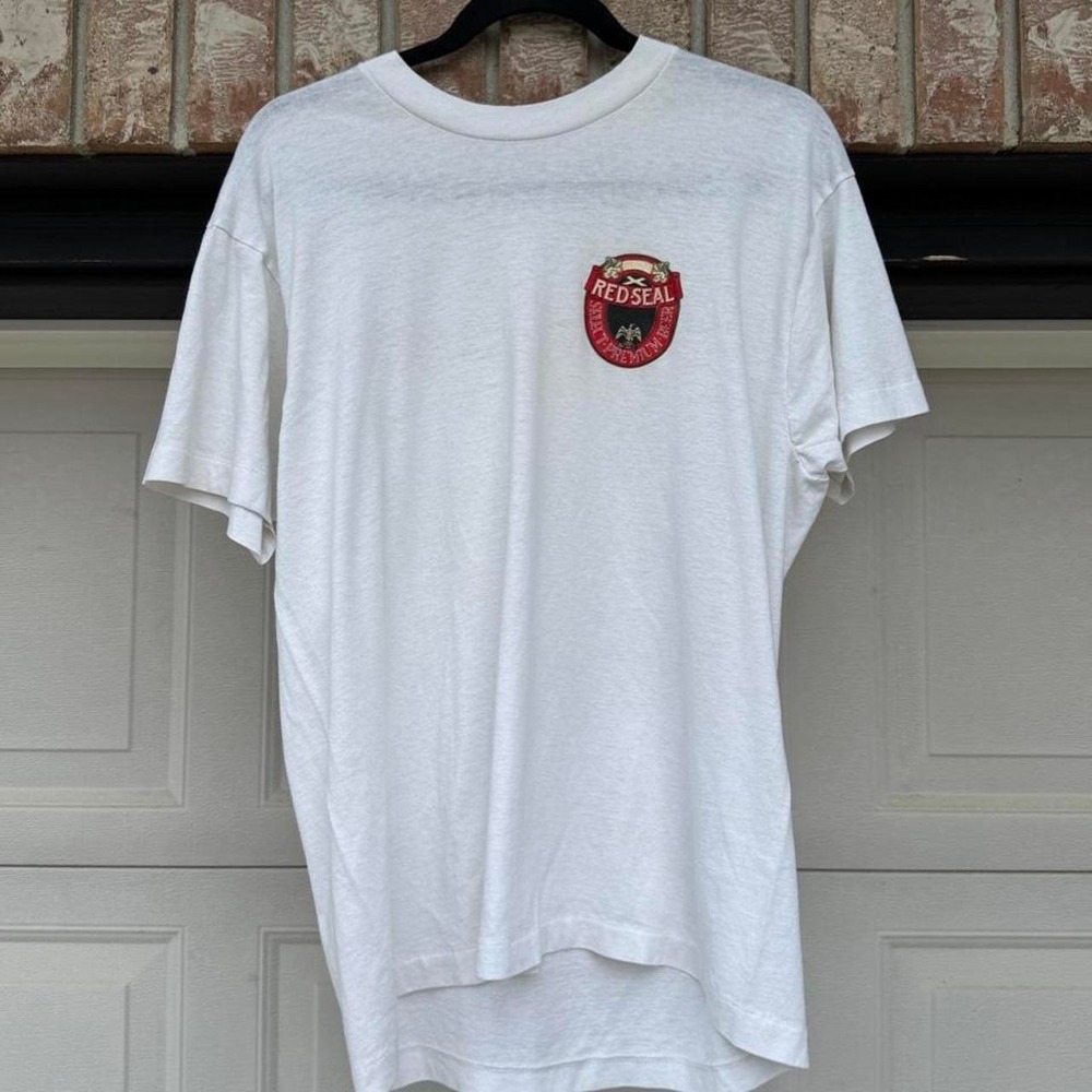 WHITE‎ VINTAGE SCREEN STARS "RED SEAL" GRAPHIC TEE